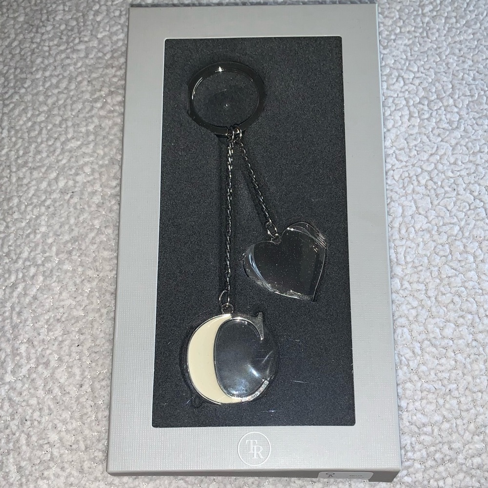 TR Letter C key chain